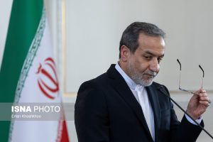 این رفتار ناسازگار نشان می دهد که اتحادیه اروپا و بریتانیا از مسئولیت خود در قبال حقوق بشر چشم پوشی می کنند